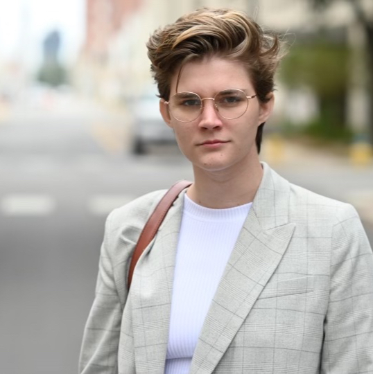 AUTHOR SNAPSHOT: DORI LUMPKIN