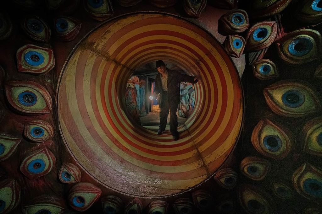 “MAN OR BEAST”: Tarot, Psychoanalysis, and the Occult Underpinnings of Nightmare&nbsp;Alley