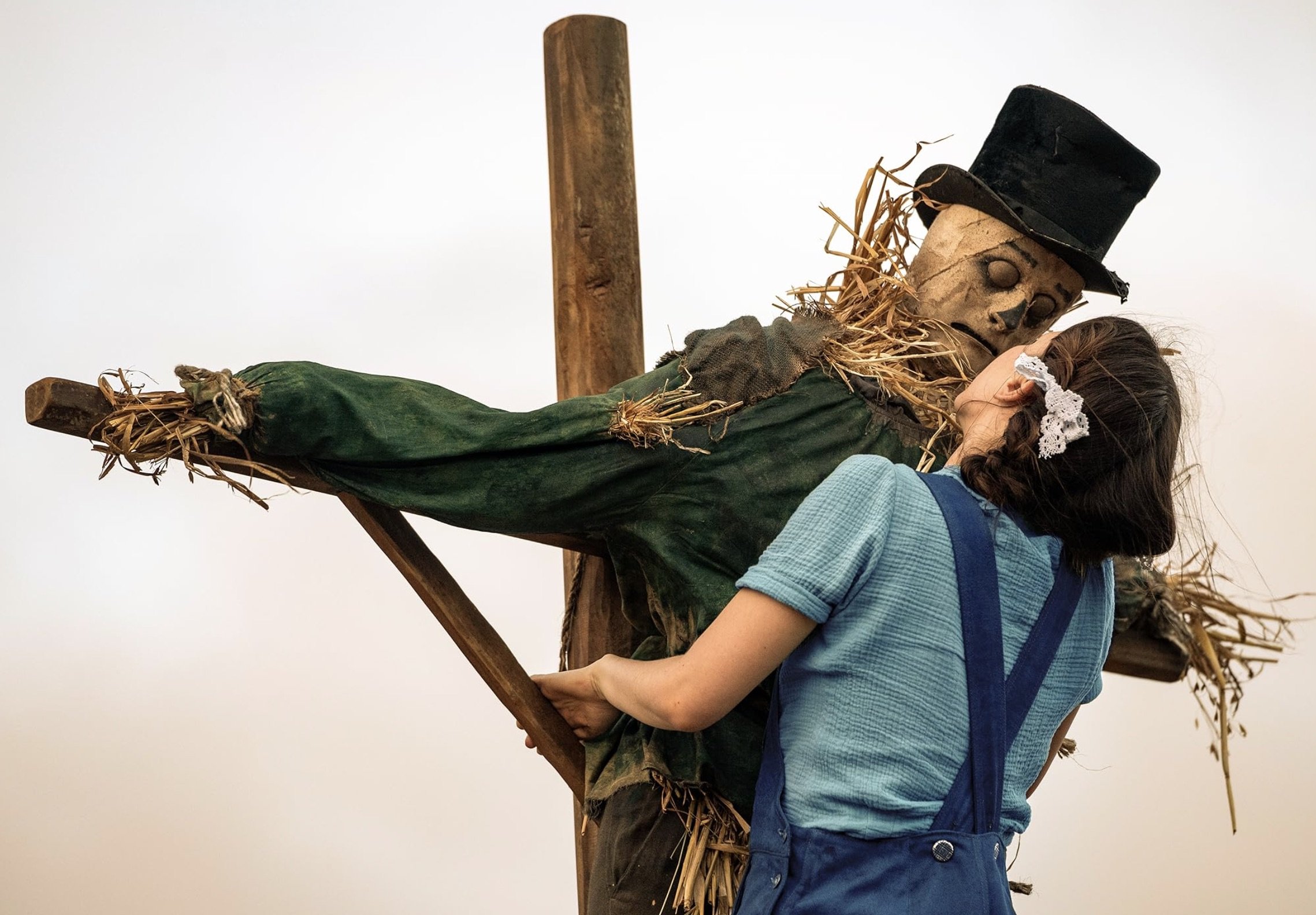 SUNSHINE HORROR: BRINGING HORROR INTO THE LIGHT OF DAY